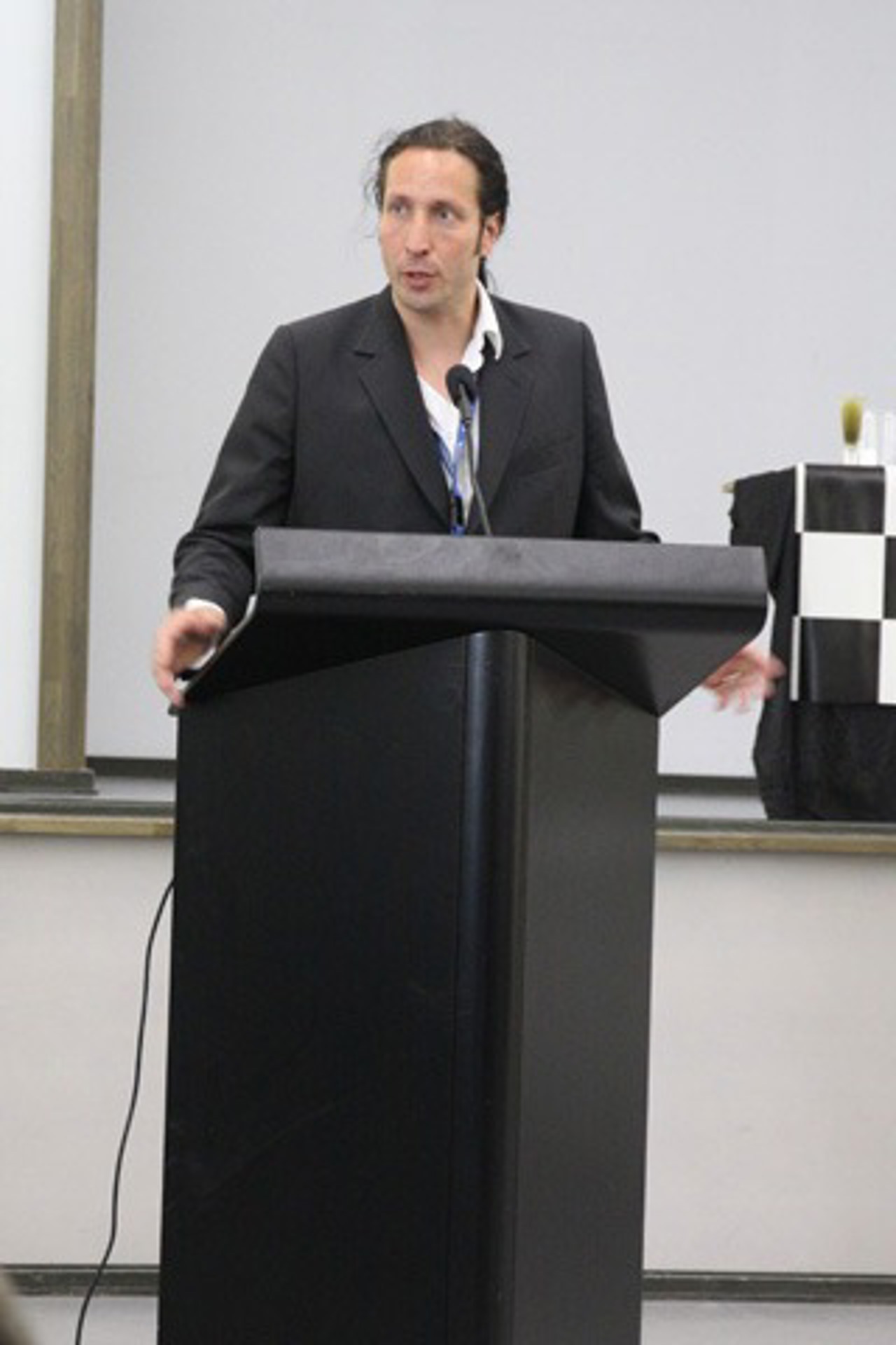 Robert Uhde