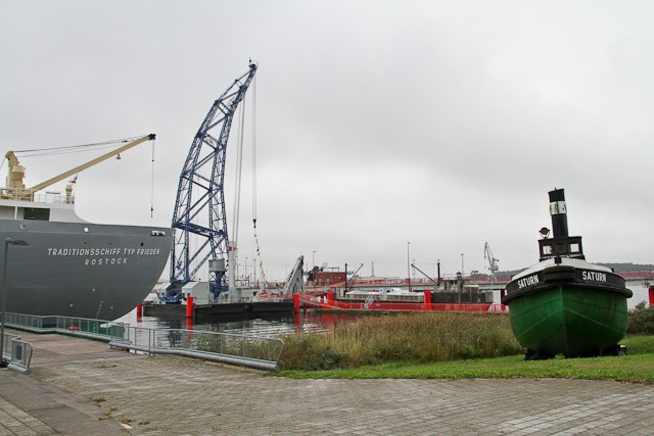 Traditionsschiff, Langer Heinrich und Betonschiff - einige Exponate des Schifffahrtmuseums brauchen viel Platz
