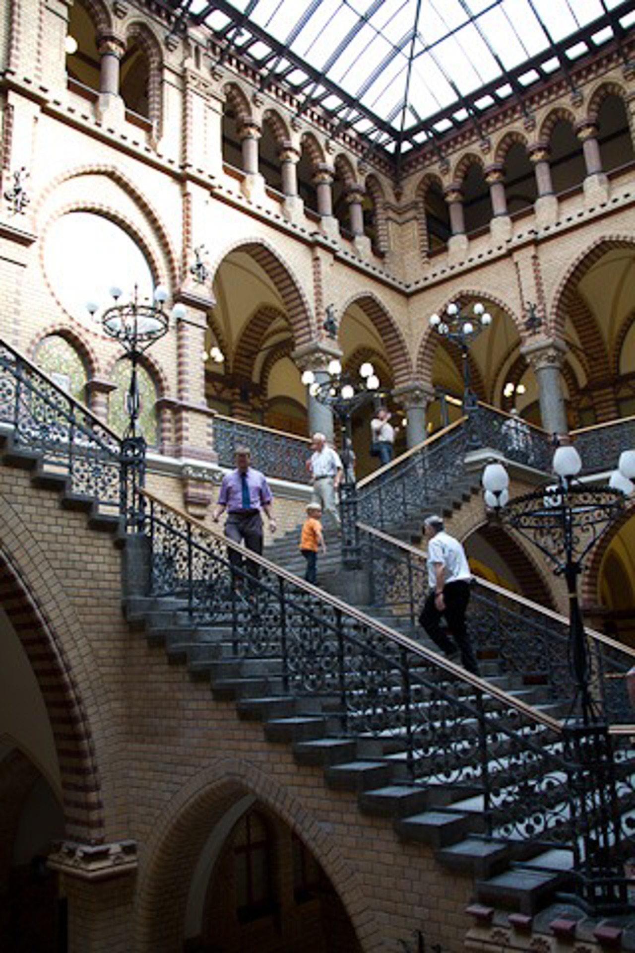 Im Lichthof des Rostocker Ständehauses