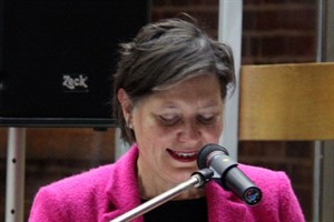 Dr. Liane Melzer bei der Verleihung des Rostocker Kunstpreises 2009