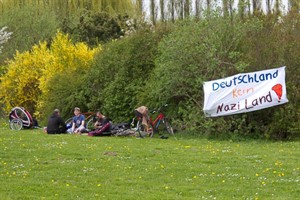 Plakat zum 1. Mai in Rostock