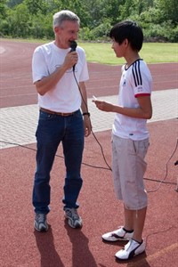 Andrew Blanca mit Moderator Andreas Blümel