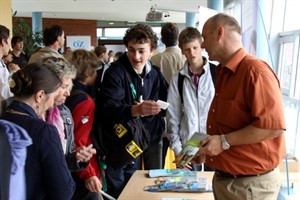 Informationsstände beim Tag der Technik