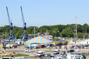 Zirkus Fantasia im Rostocker Stadthafen