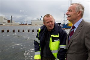 Jürgen Seidel am Pier III des Rostocker Seehafens