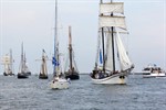 Mittendrin statt nur dabei - Mitsegeln auf der Hanse Sail