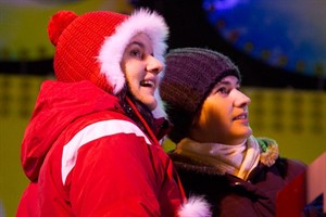 Katrin und Doreen auf dem Rostocker Weihnachtsmarkt 2010