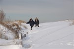 Verschneiter Strandzugang in Warnemünde