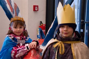 Annika und Tobias als Sternsinger