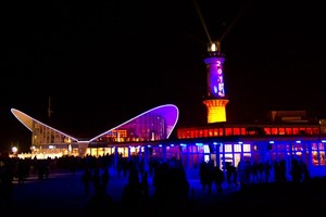 12. Leuchtturm in Flammen in Warnemünde