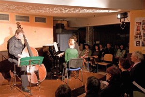 Benefizkonzert im Musik-Theater-Salon des jüdischen Theaters Mechaje