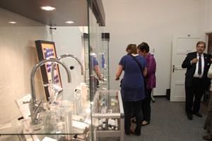 Eröffnung der Ausstellung "Alles nur geklaut" im Patent- und Normenzentrum der Universitätsbibliothek Rostock