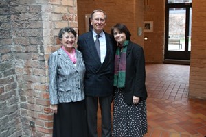 Der ehemalige Oberbürgermeister Dieter Schröder mit seiner Frau Eva und der Adelheid Göckeritz