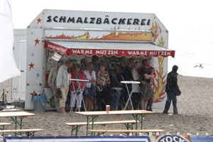 Regenguss am Strand von Warnemünde