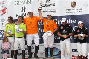 Siegerehrung beim BeachPolo Ostsee Cup  2011