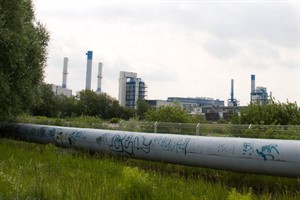 Fernwärmeleitung am Sitz der Stadtwerke Rostock