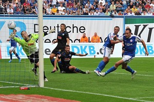 Hansa Rostock gegen den SC Paderborn - 1:0-Führungstreffer von Tino Semmer