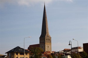 Petrikirche vom Stadthafen 