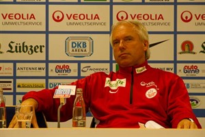 FC Hansa Trainer Peter Vollmann