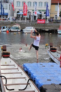 Eine Abkühlung können die Tagessieger Hanlo–Loveboat gebrauchen