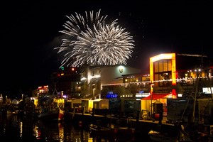 Das Feuerwerk am Alten Strom in Warnemünde