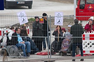 Protest von Rollstuhlfahrern