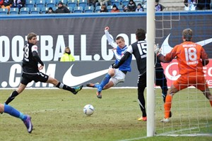 Marek Mintal bringt Hansa Rostock gegen den MSV Duisburg mit 3:2 in Führung