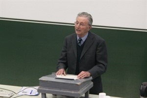 Professor Eberhard Gerdes