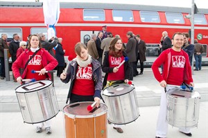 Trommelwirbel von der Rostocker Samba-Percussion-Gruppe Movimento für das neue Nordkreuz