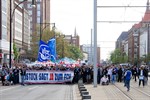 Hansa-Fans demonstrieren auf der Langen Straße