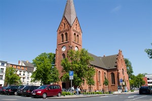 Der (alte) Kirchenplatz in Warnemünde