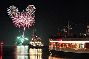 Erste Rostock Port Party der Saison 2012 am 15. Mai in Warnemünde