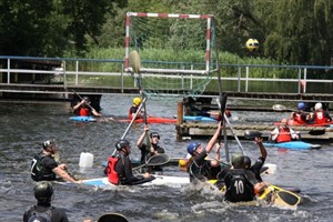 7. Rostocker Kanupolo-Turnier im Flussbad