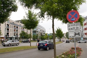 Arnold Bernhard Straße/ Ecke Feldstraße, Richtung Vögenteich