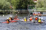 Kanupolo auf der Warnow im Flussbad Rostock