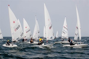 Die Segelwettbewerbe stehen im Mittelpunkt der Warnemünder Woche 2012