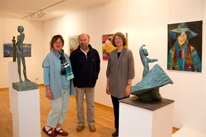 Dioe Künstlerfamilie Gabriele Schulz, Detlev Schwarz und Dorothea Maroske im Kunstverein zu Rostock