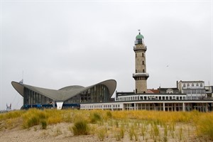 Nate Marialke: Open Air Konzert am Warnemünder Leuchtturm