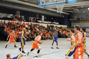 Die EBC Rostock Seawolves unterliegen dem DBV Charlottenburg mit 74:90