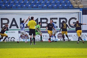 Freddy Borg (Alemannia Aachen) nach seinem Abseitstor gegen Hansa Rostock