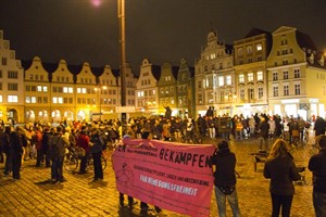 Gedenken an NSU-Opfer und Protest gegen Rassismus auf dem Neuen Markt