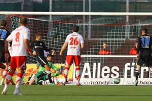 Tom Weilandt bringt Hansa Rostock gegen Rot-Weiß Erfurt in Führung