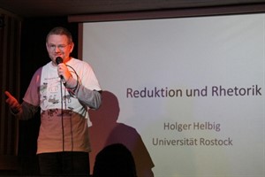 Professor Holger Helbig