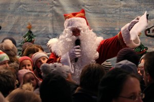 Weihnachtsmannsprechstunde auf dem Weihnachtsmarkt