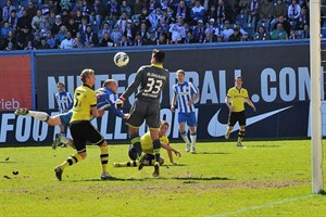 Manfred Starke bringt Hansa Rostock gegen Borussia Dortmund II mit 1:0 in Führung