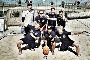 Team 1. FC Versandkostenfrei tritt bei Beach Soccer in Warnemünde an