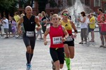 Anfangs führte die Rostockerin Anja Kruse die Marathondamen an. Doch schließlich gewann die Hamburgerin Britta Giesen (rechts) in 3:19:12 den Marathon.