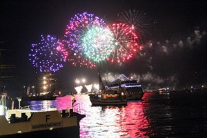 Feuerwerk zur Hanse Sail 2013