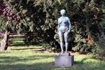 Frauenfigur von Karl-Heinz Schamal im Kurpark