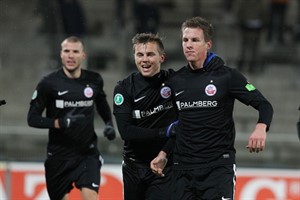 Johan Plat bringt Hansa Rostock gegen den VfB Stuttgart II mit 1:0 in Führung